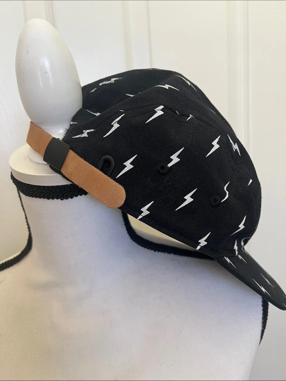 Vans Black Cap for Men or Women with White Lightning Bolts
